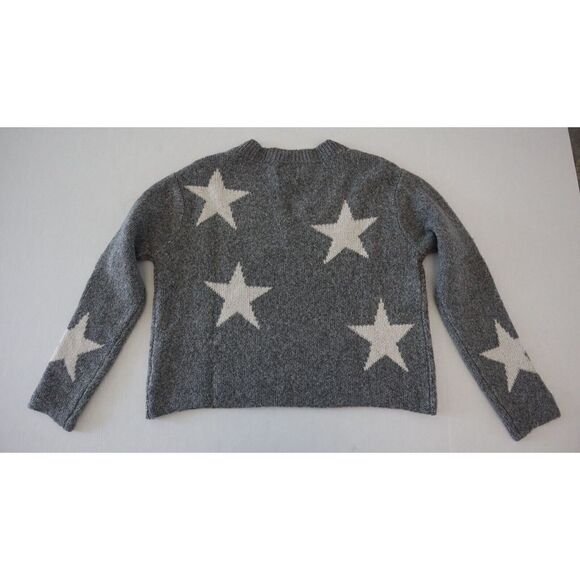 Hippie Rose Women's Sz S Gray/Ivory Stars Print V-Neck Pullover Sweater $49+ - Picture 2 of 4